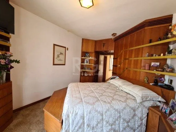 Imagem Cobertura para Venda - 263.45m², 3 dormitórios, sendo 1 suites, 2 vagas - Mont Serrat