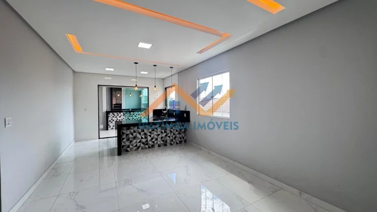Casa linear à venda no bairro Ideal - Ipatinga