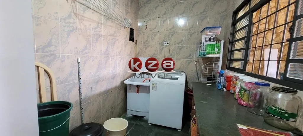 Imagem Imperdível oportunidade: Casa à venda em Vinhedo-SP, bairro Capela, 3 quartos, 1 suíte, 2 salas, 2 banheiros, 1 vaga garagem, 247 m².