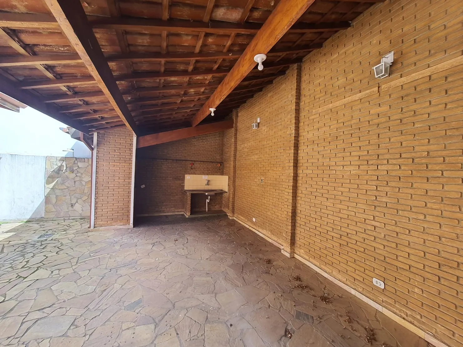Imagem Comercial à venda 2 Quartos, 1 Suite, 315M², Jardim das Nações, Taubaté - SP