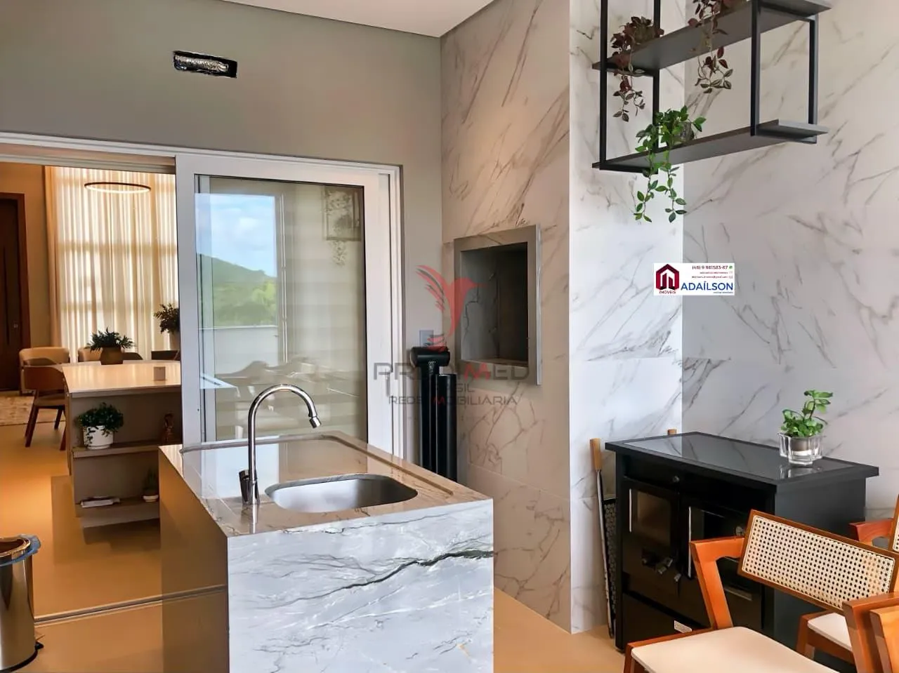 Imagem CASA PRONTA COLINAS CAMBORIÚ SC BRASIL R$ 3.800.000,00
