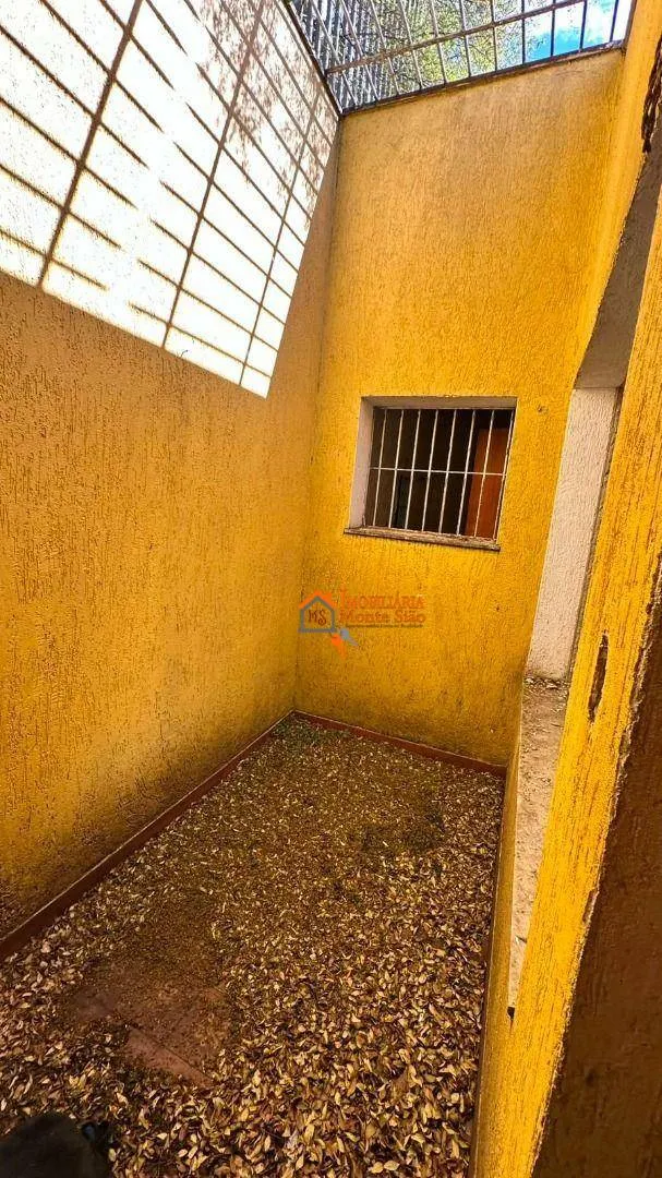 Imagem Casa com 3 dormitórios à venda, 250 m² por R$ 870.000,00 - Jardim Santa Mena - Guarulhos/SP