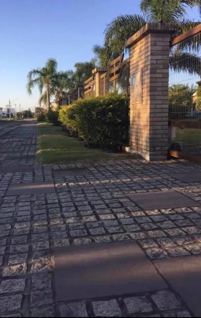 Imagem Casa na praia de Atlântida de 4 dormitórios