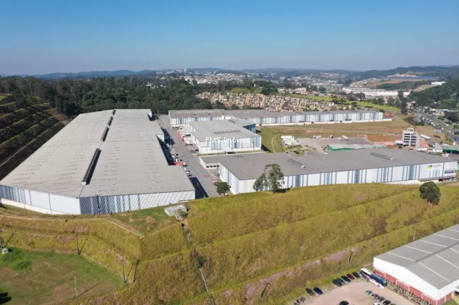 Foto do imóvel Galpão com 11.901m² em Embu das Artes.