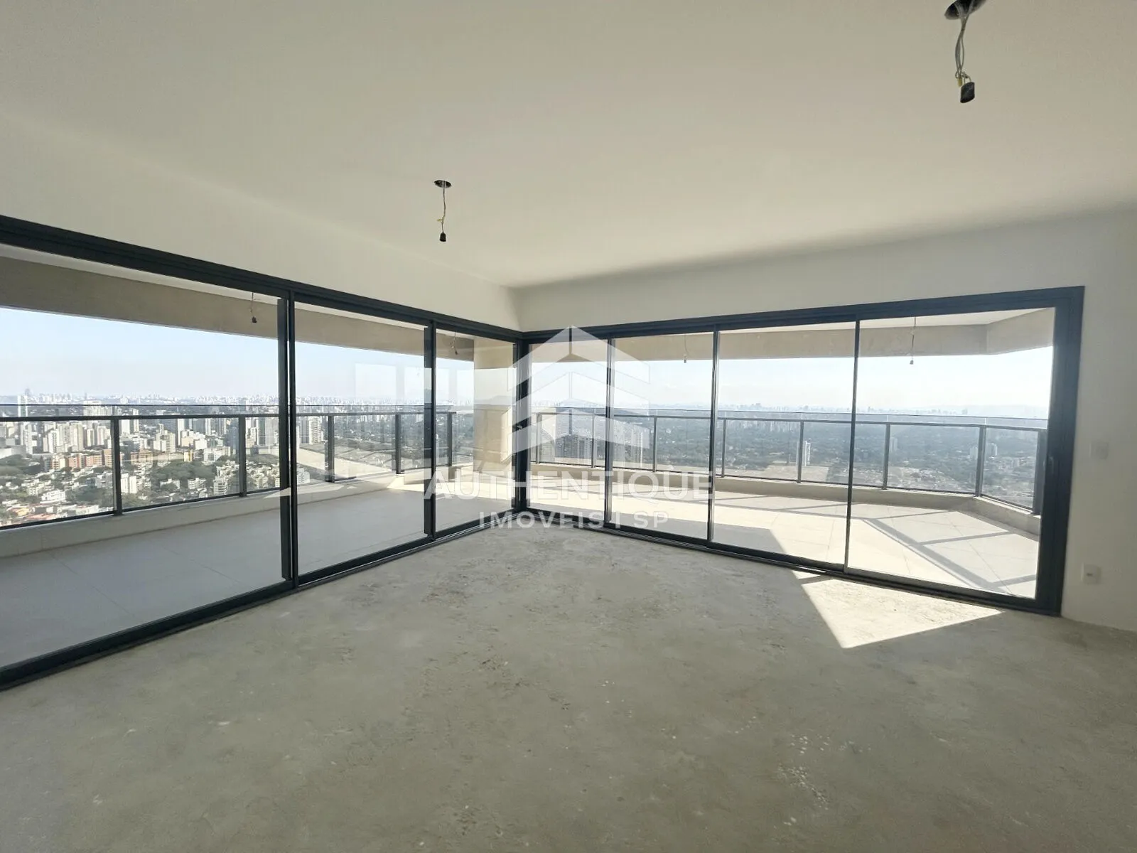 Foto do imóvel HARMONIA DA VILA MADALENA - Apartamento à venda em Rua Senador César Lacerda Vergueiro