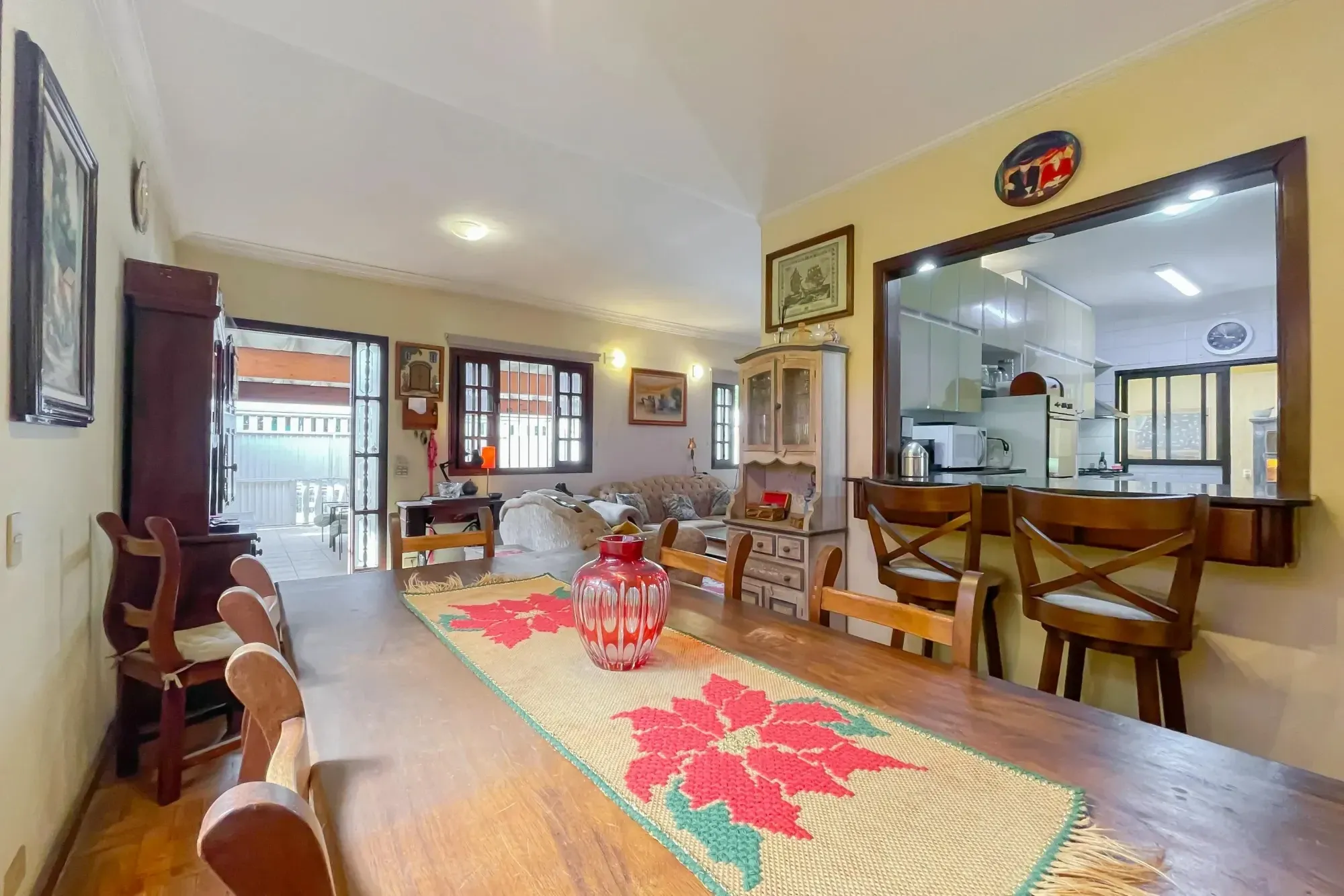Foto do imóvel Casa com 4 Quartos à Venda, 300 m² em Parque Continental, São Paulo - SP