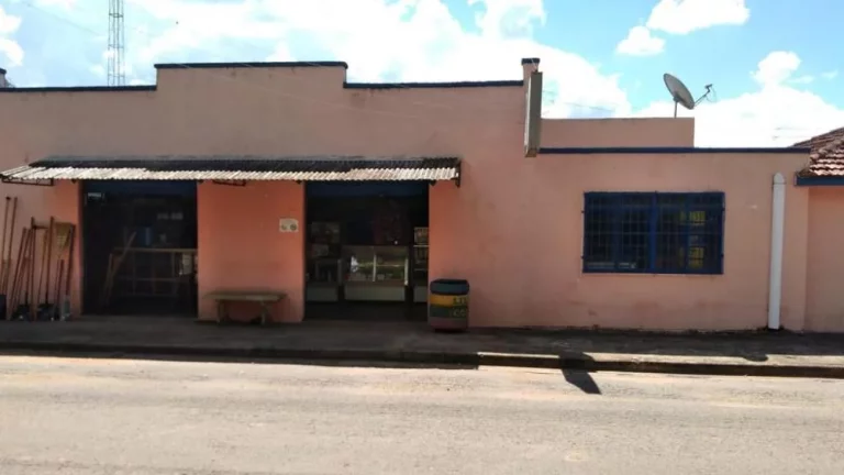 Casa com ponto comercial a venda no bairro Morro do Alto em Rua Mauricio Aires Martins Araujo