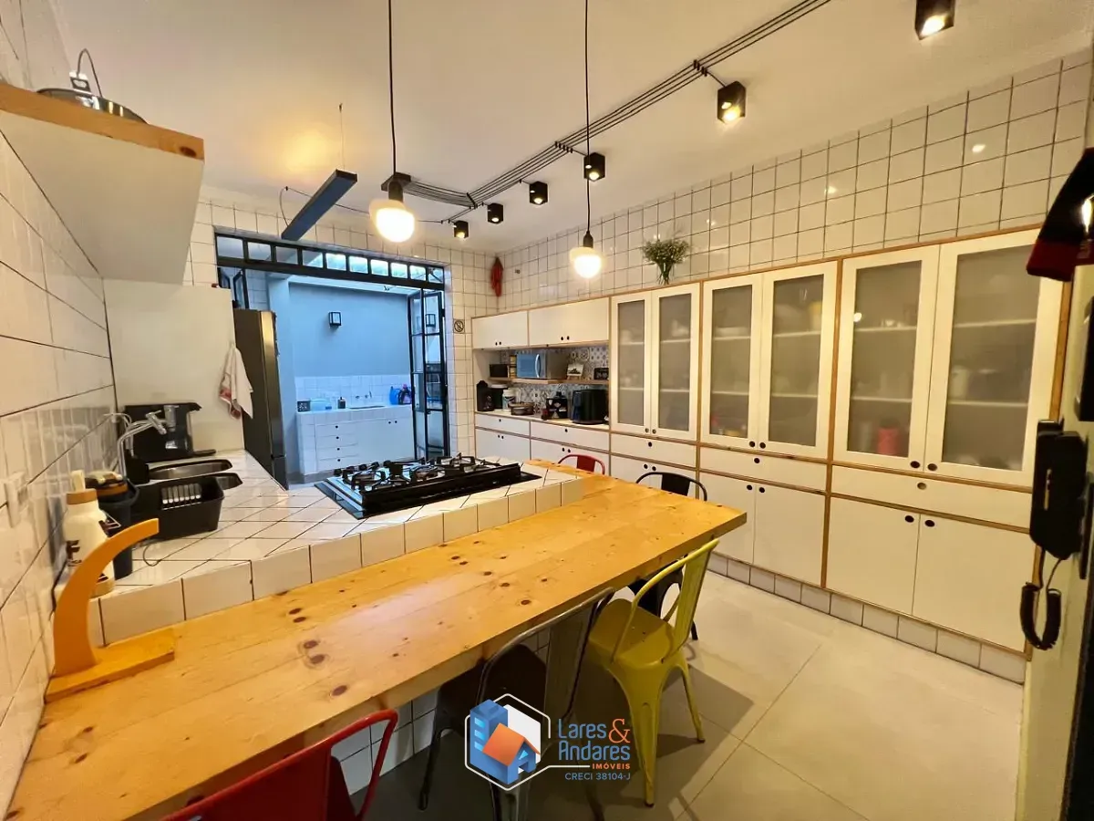 Imagem Sobrado para venda em Parque São Domingos com 3 quartos, sendo 1 suíte, 96m²