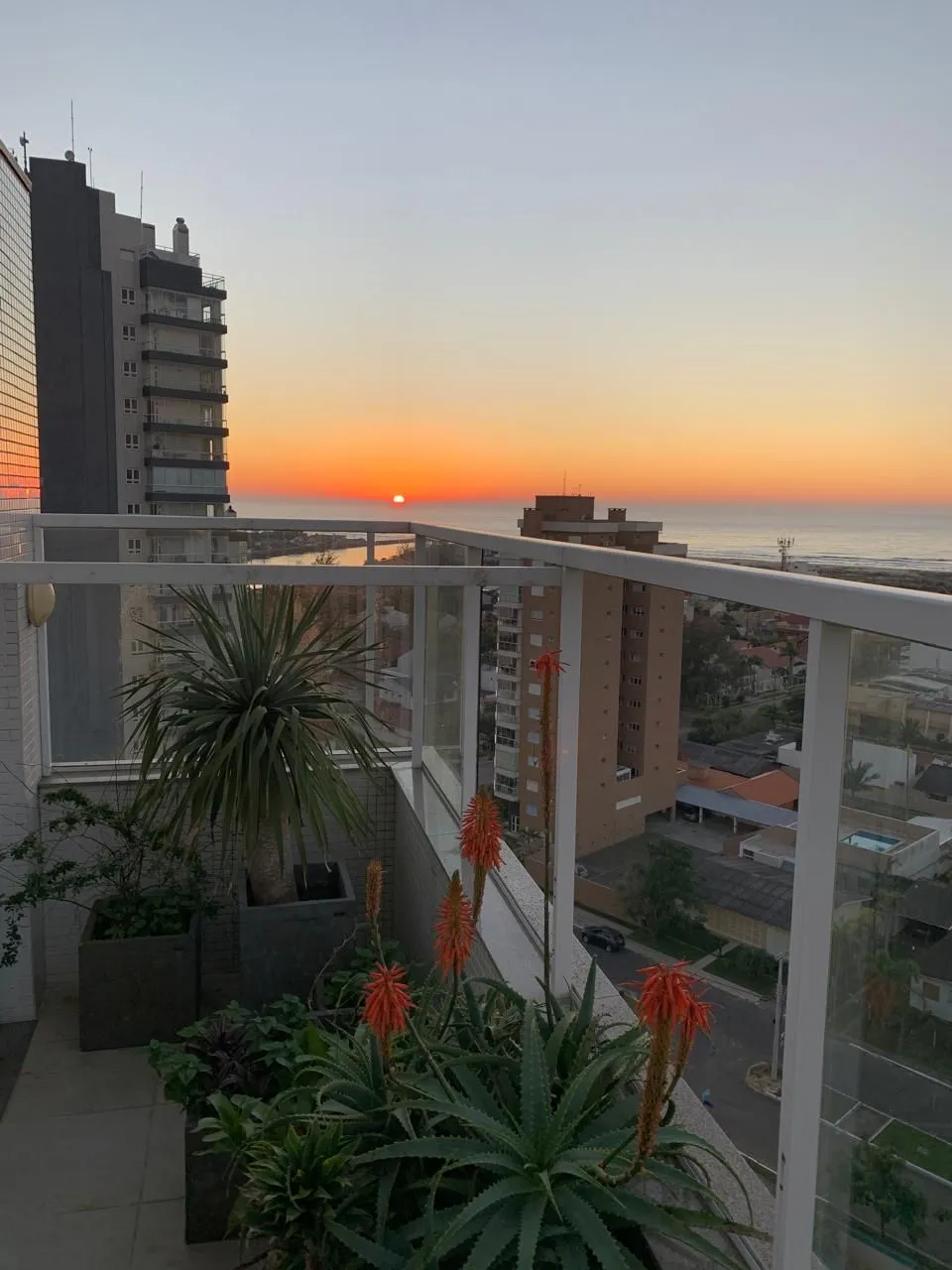 Imagem Cobertura à venda em Torres, Praia Grande, com 6 quartos, 380m2