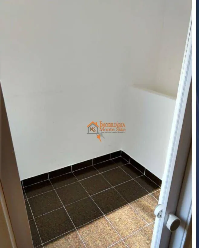 Imagem Sobrado com 5 dormitórios à venda, 250 m² por R$ 600.000,00 - Jardim Testae - Guarulhos/SP