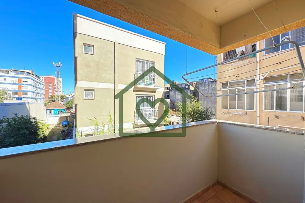 Imagem Apartamento amplo, silencioso e muito bem distribuído na Rua Alberto Torres, em uma das regiões ma...