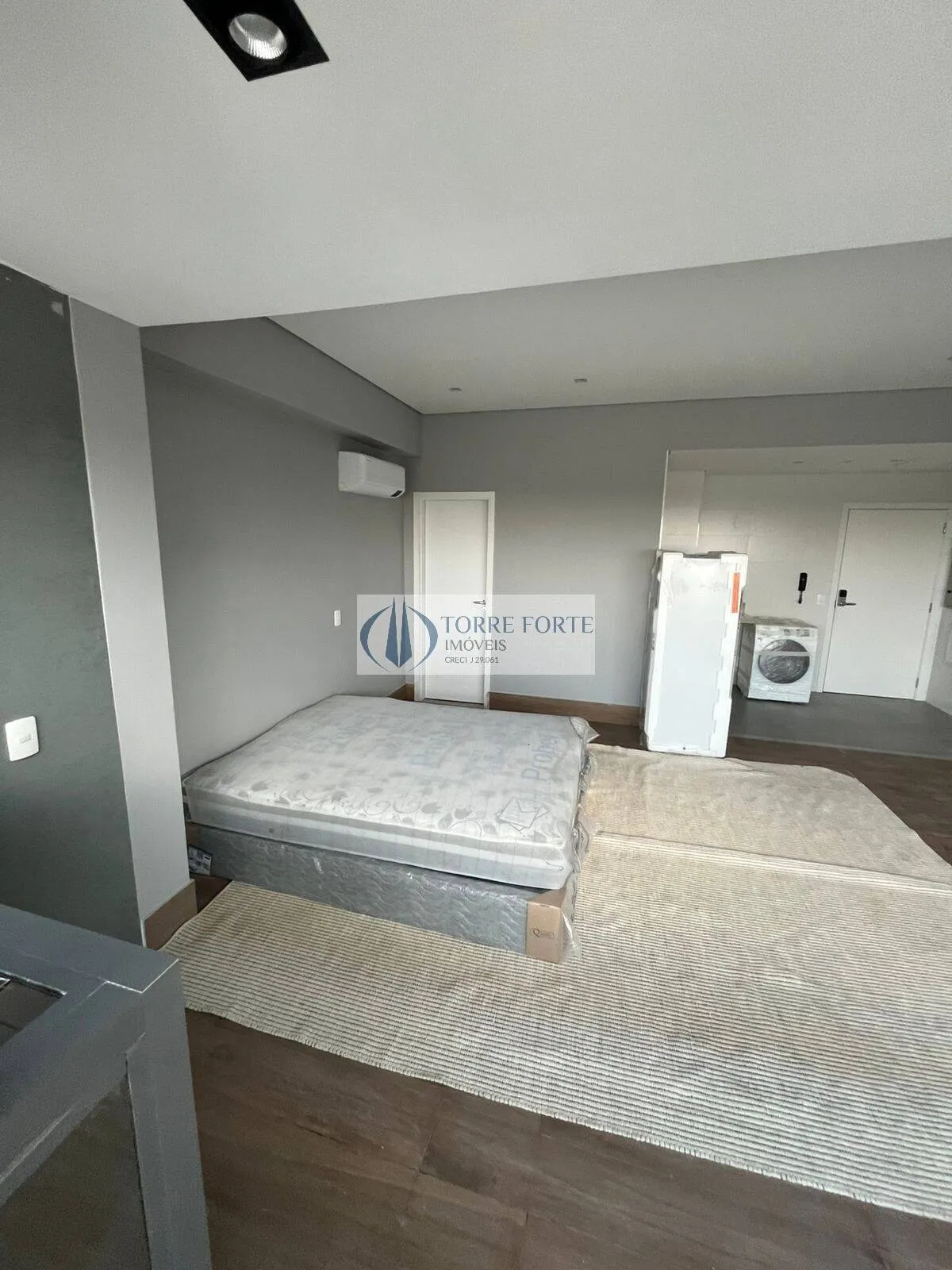 Imagem Studio com 42 m², 1 dormitório 1 banheiro 1 vaga de garagem, bem localizado