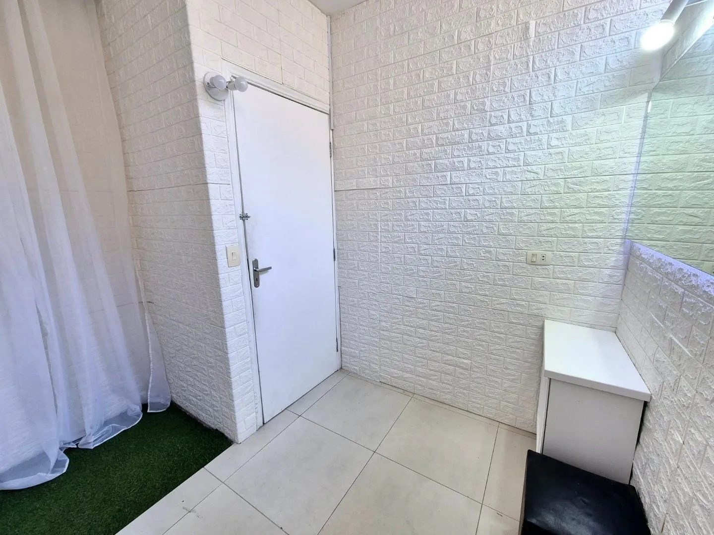 Imagem Sala Comercial para Locação 8M², Centro, Pindamonhangaba - SP