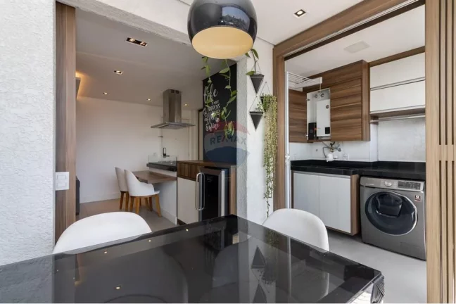 Imagem Apartamento 2 quartos, 2 banheiros, 2 vagas cobertas + depósito
