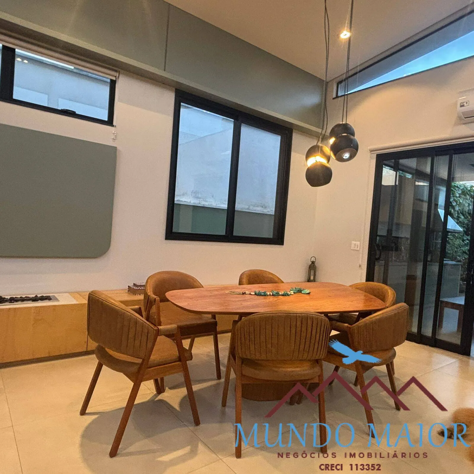 Imagem Paraíso Térreo de Luxo: Casa Tech com Rooftop Épico e Piscina Alphaville !!