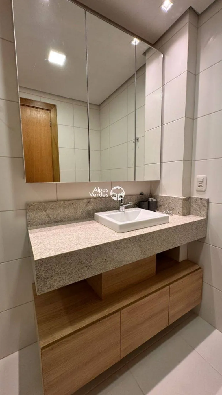 Imagem Vende-se Apartamento em Gramado, Floresta, com 2 quartos
