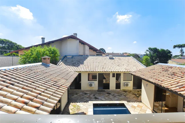 Imagem Casa com 3 Quartos à Venda, 271 m² em Jardim das Américas - Curitiba