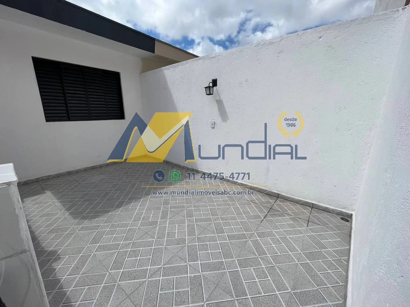 Imagem Alugo Sobrado no Bairro Santa Maria