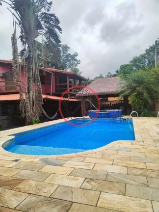 Imagem CASA A VENDA EM CAMBURI, 3 DORMITORIOS, SENDO 2 SUITES COM PISCINA