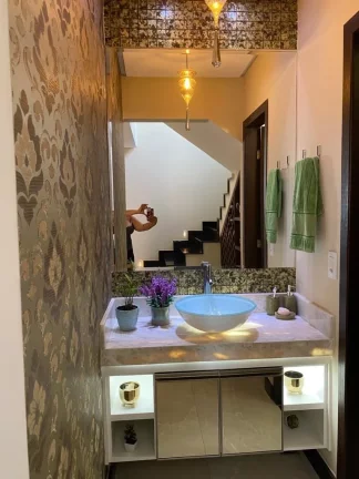 Imagem CASA COM 4 QUARTOS E 4 SUÍTES A VENDA NA PRAIA
