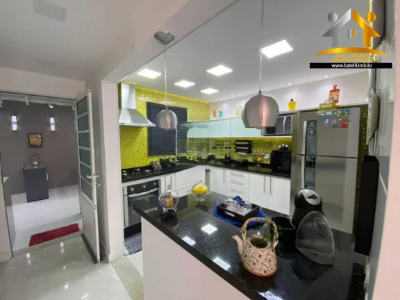 Imagem Casa a venda no condomínio Porto Seguro na Granja Viana - Batelli Imóveis