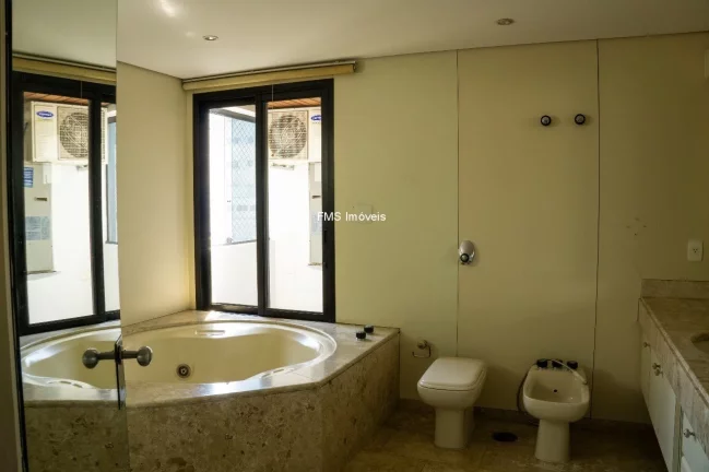 Imagem Imperdível! Apartamento de Luxo com 3 Suítes na Consolação, São Paulo - 285m² - 3 Vagas - Venha Conferir!