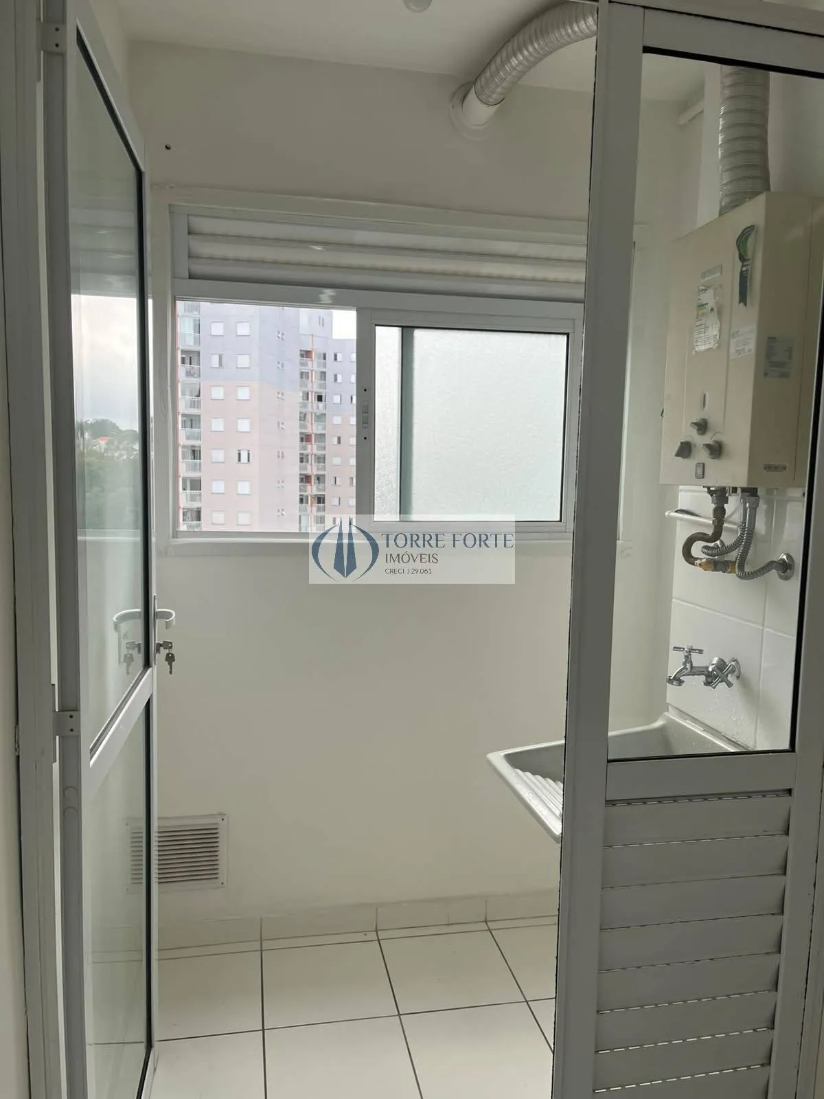 Imagem Apartamento com 2 dormitorios 1 vaga de garagem no Jardim Ibitirama.