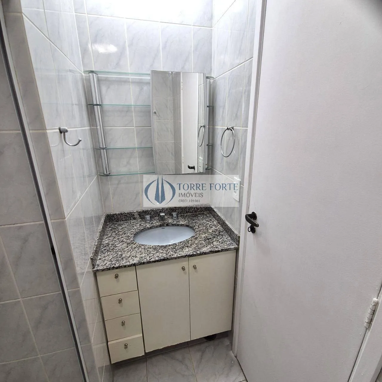 Imagem Ótimo Apartamento com 2 Dormitórios, 1 Suíte e 2 Vagas no Ipiranga
