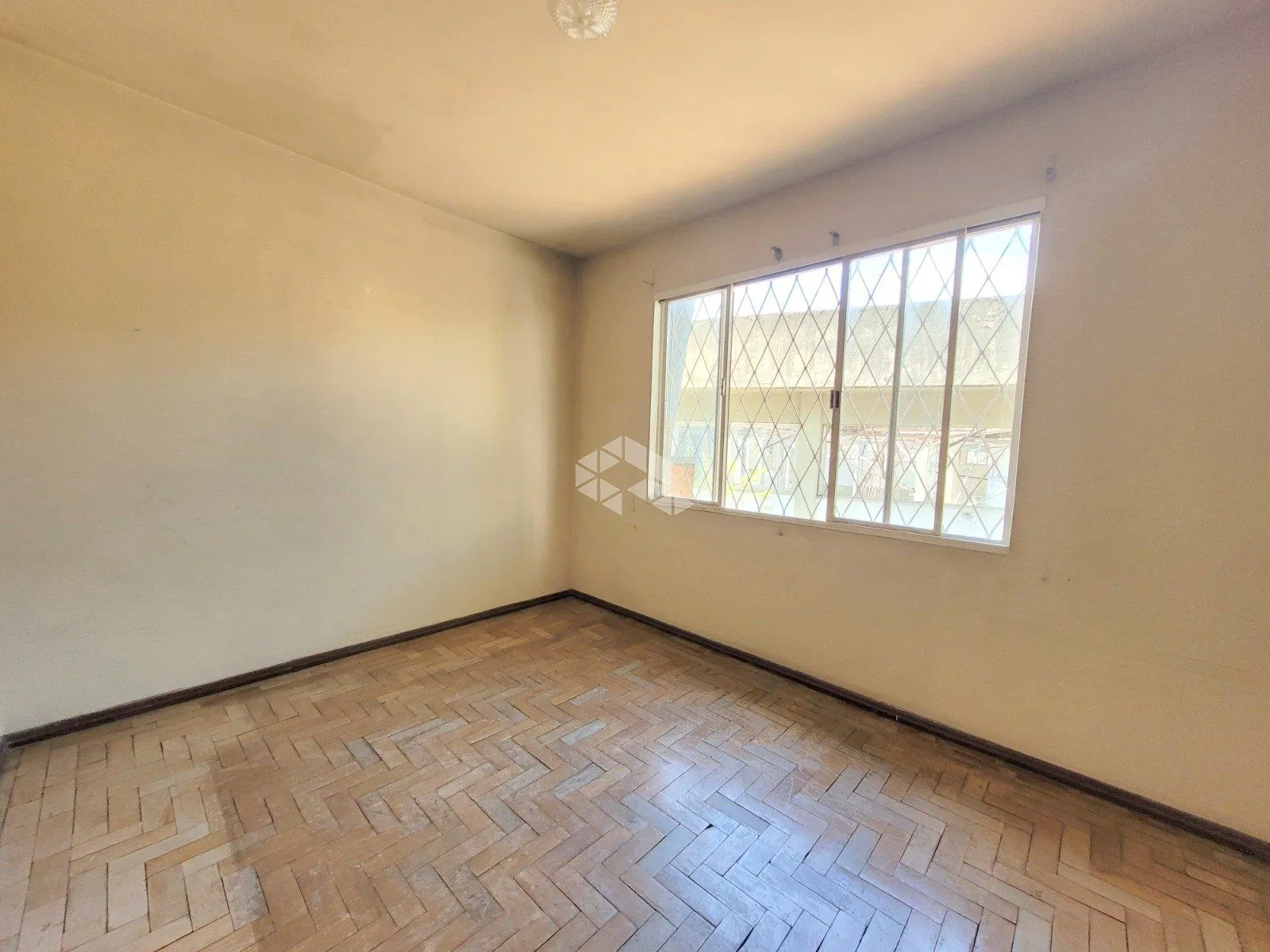 Imagem Duplex à venda em Porto Alegre, Jardim Botânico, com 3 quartos, 130m2