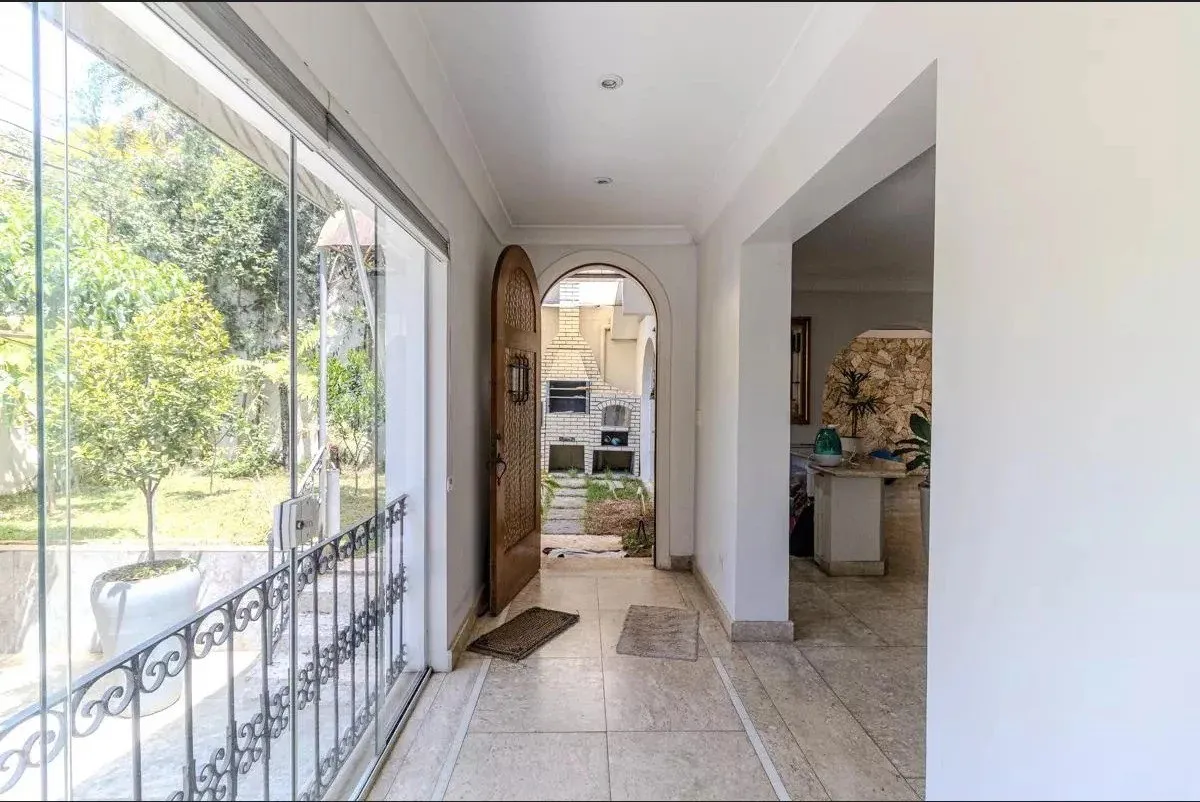 Imagem Casa para Venda em São Paulo, Pacaembu, 3 dormitórios, 1 banheiro, 2 vagas