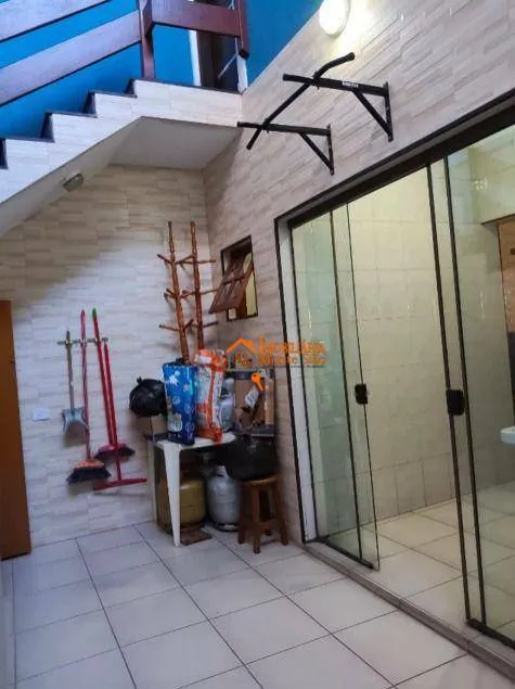 Imagem Sobrado com 2 dormitórios à venda, 280 m² por R$ 902.000,00 - Jardim Santa Clara - Guarulhos/SP