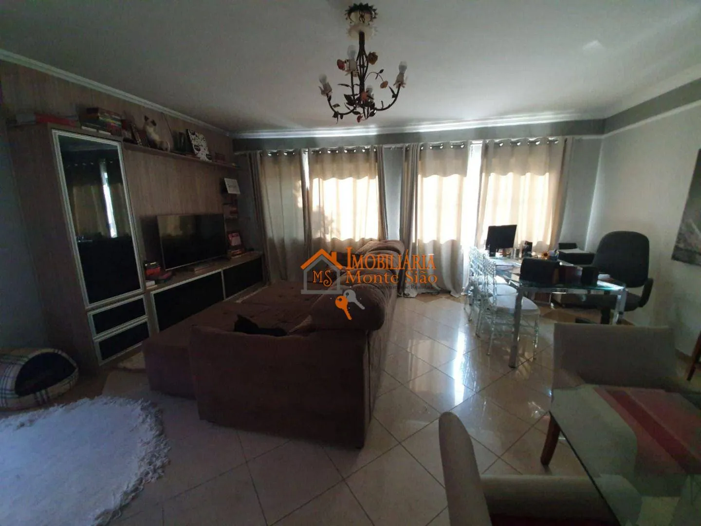 Imagem Sobrado com 4 dormitórios à venda, 300 m² por R$ 3.000.000,00 - Jardim Santa Cecília - Guarulhos/SP