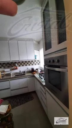 Imagem Excelente casa no miolo da Granja Viana!