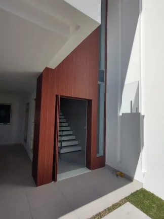 Imagem Casa a venda na praia do Morro Guarapari-ES Casa duplex composta por 3 suítes sendo uma Suite master com Closet e 2 vagas de garagem