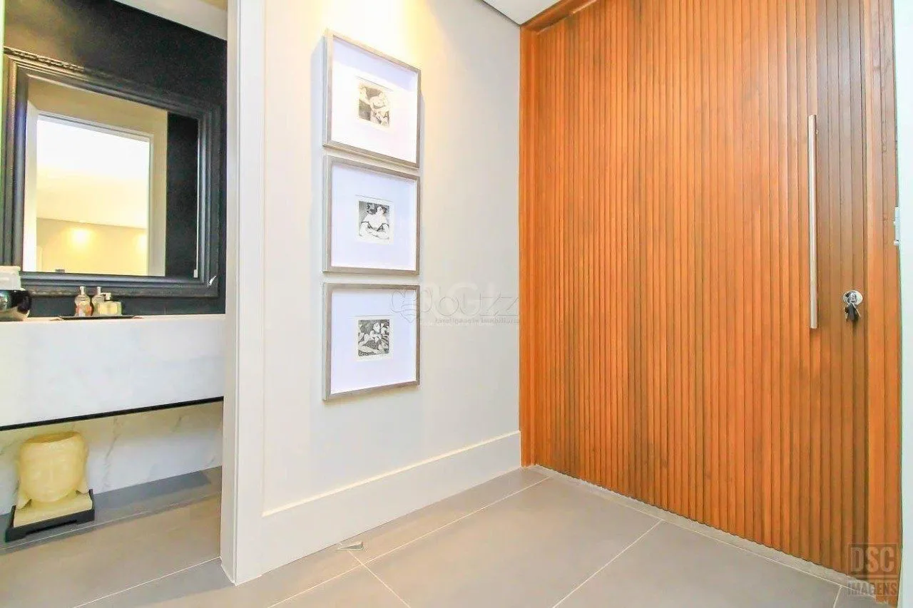 Imagem Casa para Venda - 238m², 3 dormitórios, sendo 3 suites, 6 vagas - Três Figueiras