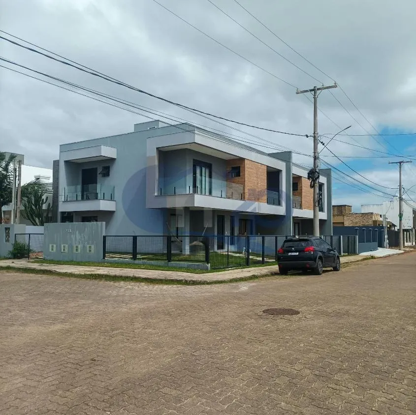 Imagem Sobrado semimobiliado de 2 suites a venda no Morada das Palmeiras, em Torres/RS
