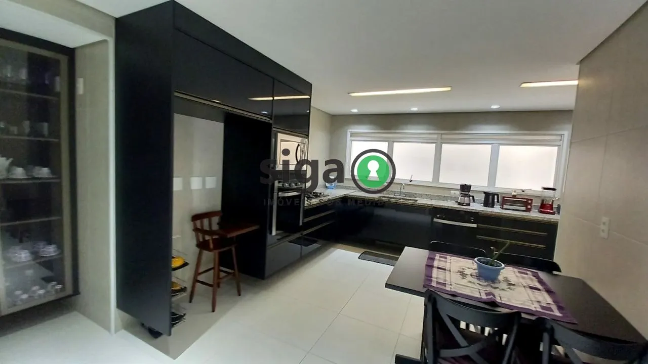 Imagem APARTAMENTO À VENDA NO MORUMBI COM 4 SUÍTES, PRÉDIO NOVO E LAZER COMPLETO!