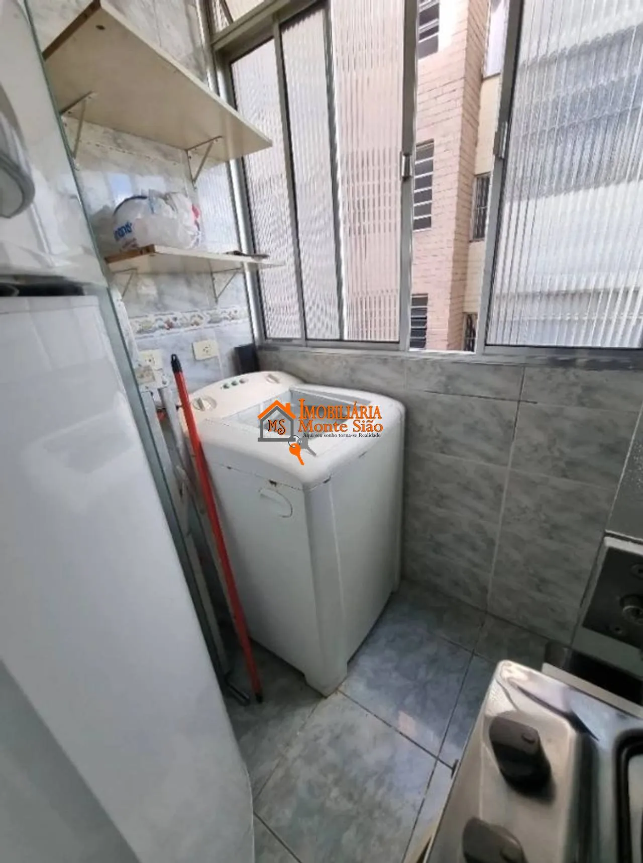 Imagem Apartamento com 2 dormitórios à venda, 52 m² por R$ 223.000,00 - Centro - Guarulhos/SP