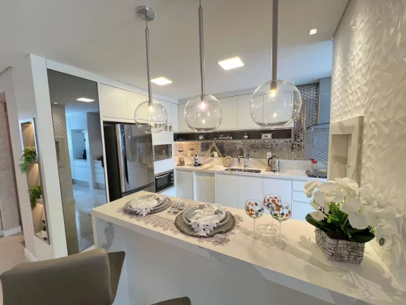 Imagem Apartamento à venda, 136 m² por R$ 2.300.000,00 - Centro - Balneário Camboriú/SC