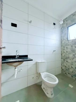 Imagem Casa para Venda em Itanhaém, Laranjeiras, 2 dormitórios, 2 suítes, 1 banheiro, 1 vaga