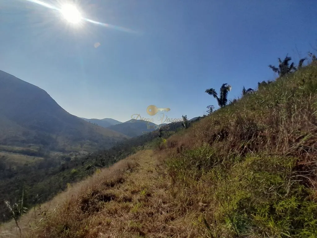 Imagem Terreno para Venda em Teresópolis / RJ no bairro Vale Alpino