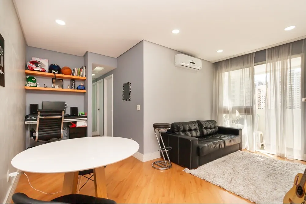 Imagem Apartamento à venda em São Paulo, Moema, com 2 quartos, 60m2