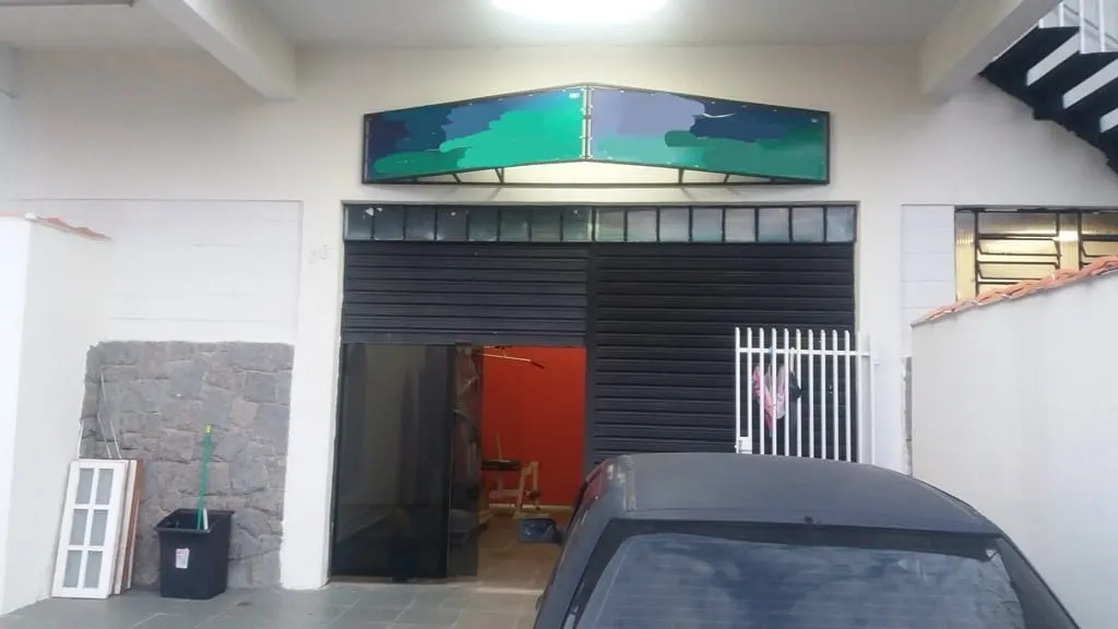 Imagem Comercial à venda 3 Quartos, 1 Suite, 5 Vagas, 300M², Bela Vista, Pindamonhangaba - SP
