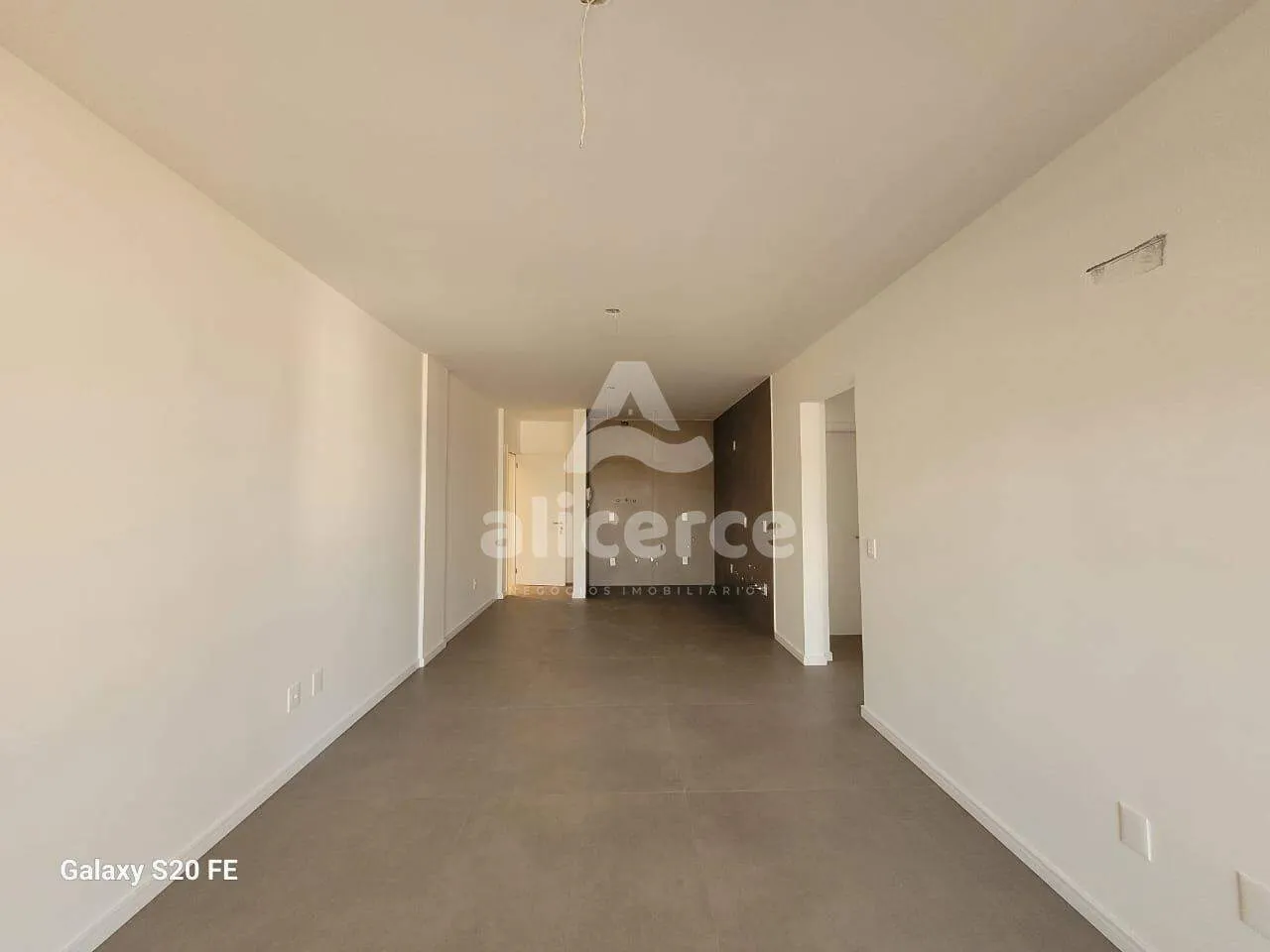 Imagem Apartamento à venda com 03 dormitórios e 01 suíte,no Jardim Eldorado - Palhoça.
