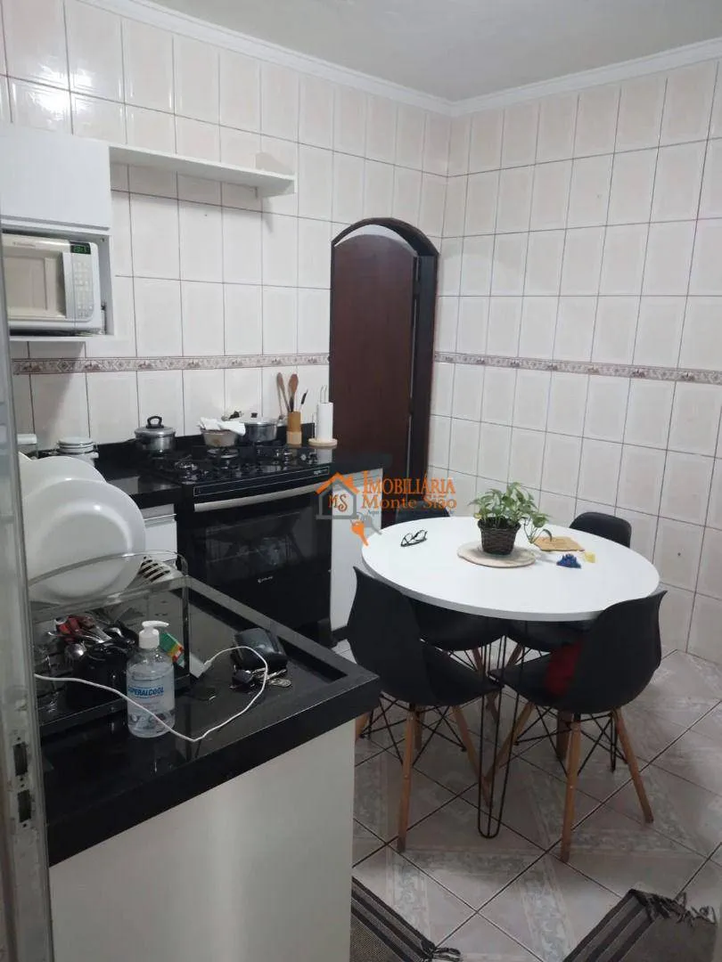 Imagem Sobrado com 3 dormitórios à venda, 220 m² por R$ 583.000,00 - Jardim Adriana - Guarulhos/SP