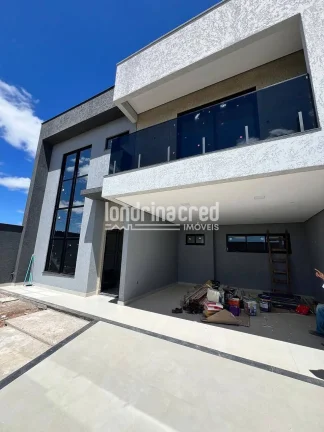 Imagem Casa assobradada mobiliada, 3 suítes com sacada, closet, piscina, churrasqueira, placas solares, 4 vagas, casa inteligente e acabamento premium