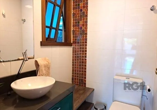 Imagem Casa em condomínio em Ipanema de 3 dormitórios e 2 vagas