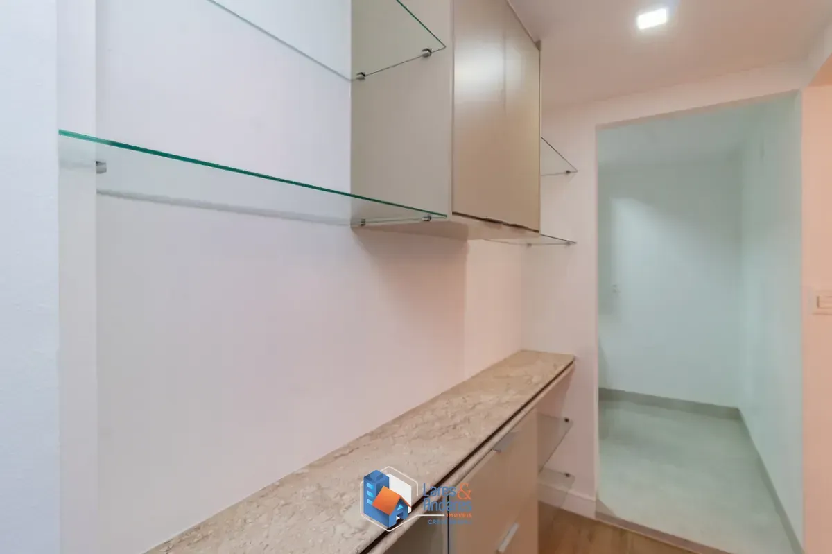 Imagem Apartamento para venda em Moema com 3 quartos, sendo 1 suíte, 112m²