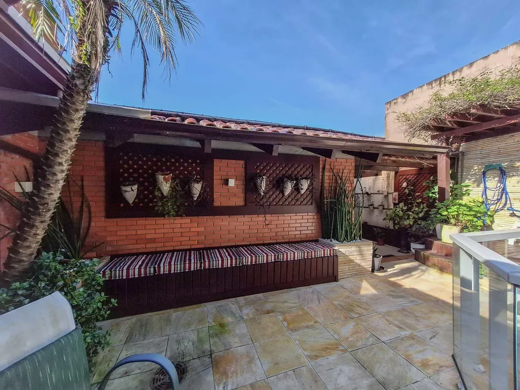 Imagem Casa em Chácara das Pedras