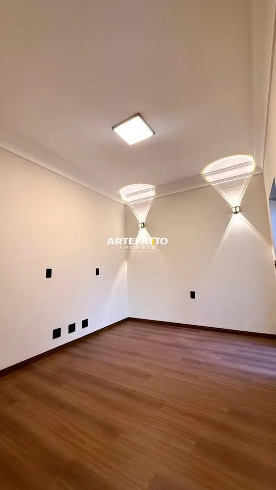 Imagem Casa à venda em Franca, Centro, com 3 quartos, 245m2